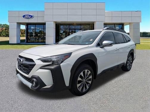 White 2025 Subaru Outback TOURING