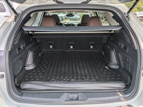 White 2025 Subaru Outback TOURING