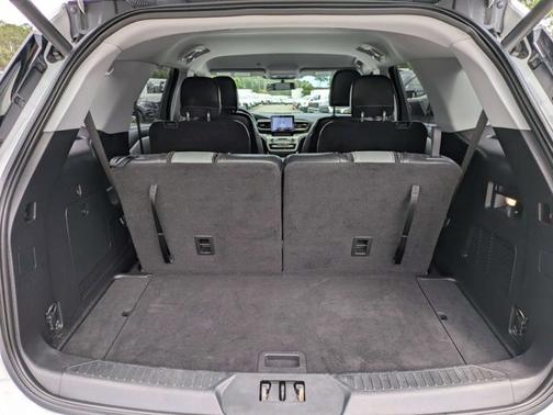 OXFORD WHITE 2021 Ford Explorer XLT