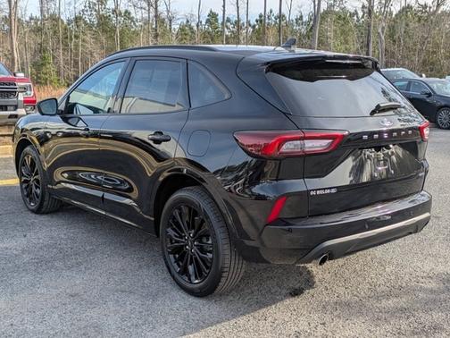 2023 Ford Escape ST-LINE ELITE