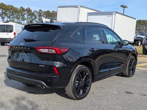 2023 Ford Escape ST-LINE ELITE