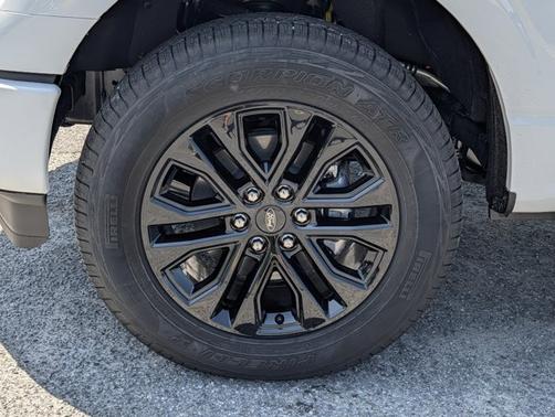 OXFORD WHITE 2025 Ford F-150 XLT