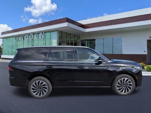 2025 Lincoln Navigator BLACK LABEL