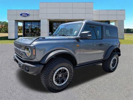 CARBONIZED GRAY METALLIC 2023 Ford Bronco BADLANDS