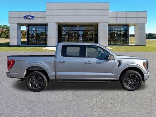 ICONIC SILVER METALLIC 2023 Ford F-150 XLT