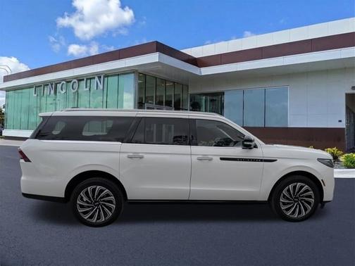 2025 Lincoln Navigator L L BLACK LABEL