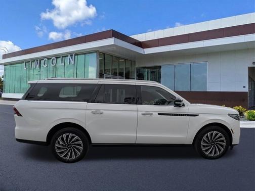 2025 Lincoln Navigator L L BLACK LABEL