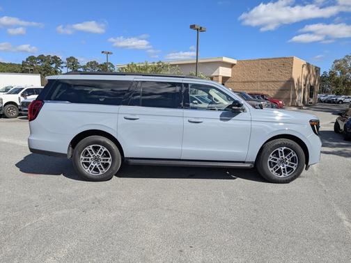 2025 Ford Expedition Max ACTIVE