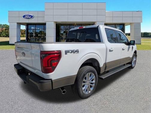 STAR WHITE METALLIC TRICOAT 2025 Ford F-150 KING RANCH