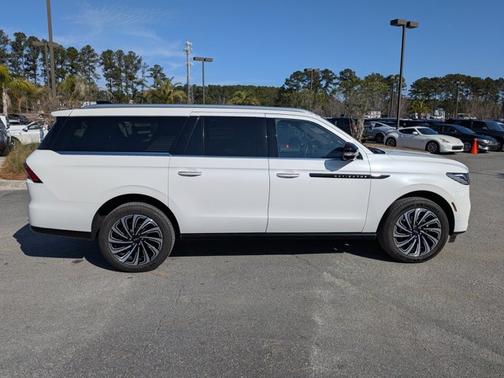 2025 Lincoln Navigator L L BLACK LABEL