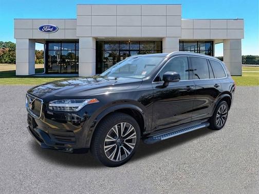 Black 2021 Volvo XC90 T6 MOMENTUM 7 PASSENGER