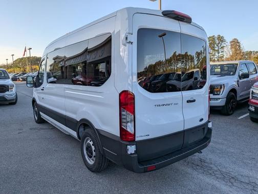 2025 Ford Transit-350 XL