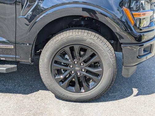 AGATE BLACK METALLIC 2025 Ford F-150 XLT
