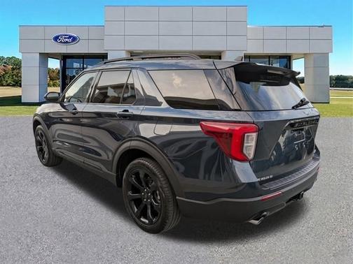 2024 Ford Explorer ST-LINE