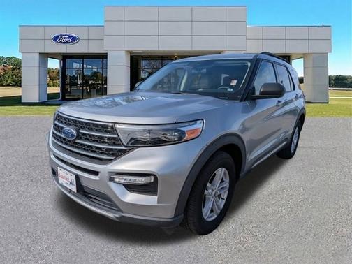 ICONIC SILVER METALLIC 2021 Ford Explorer XLT