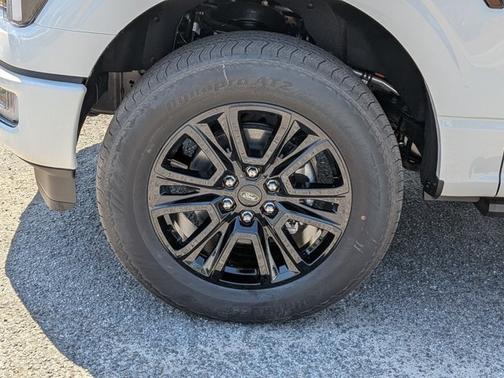 STAR WHITE METALLIC TRICOAT 2025 Ford F-150 PLATINUM