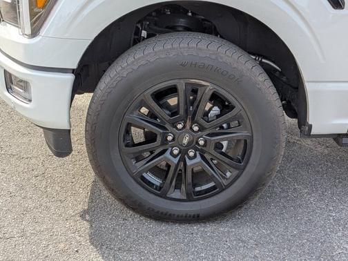 STAR WHITE METALLIC TRICOAT 2025 Ford F-150 PLATINUM