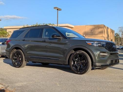 2023 Ford Explorer ST-LINE