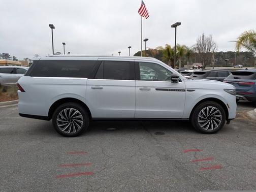2025 Lincoln Navigator L L BLACK LABEL