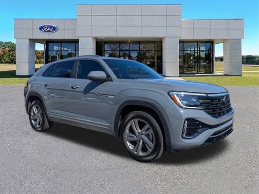Pure Gray 2024 Volkswagen Atlas Cross Sport 2.0T SEL R-LINE