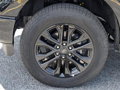 AGATE BLACK METALLIC 2025 Ford F-150 XLT