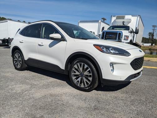 2020 Ford Escape TITANIUM