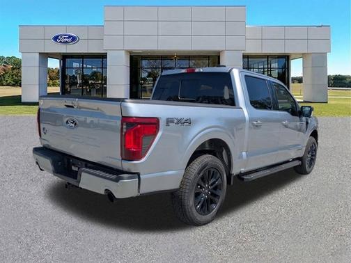 ICONIC SILVER METALLIC 2025 Ford F-150 XLT