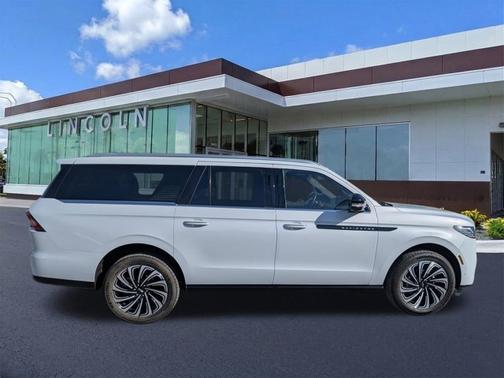 2025 Lincoln Navigator L L BLACK LABEL