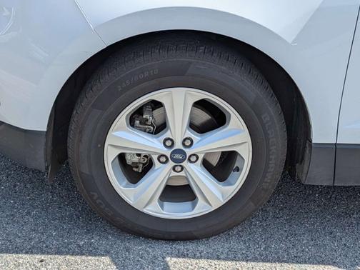 OXFORD WHITE 2019 Ford Edge SE