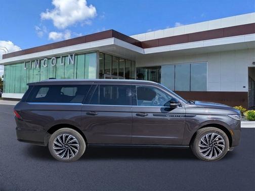 2025 Lincoln Navigator L L BLACK LABEL