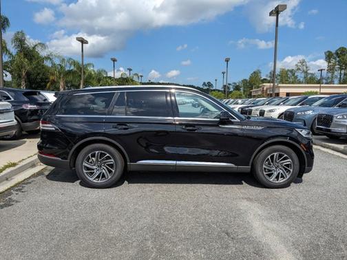 2023 Lincoln Aviator STANDARD