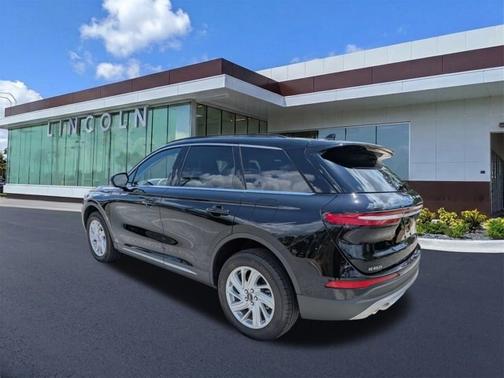 INFINITE BLACK MET CC 2026 Lincoln Corsair PREMIERE