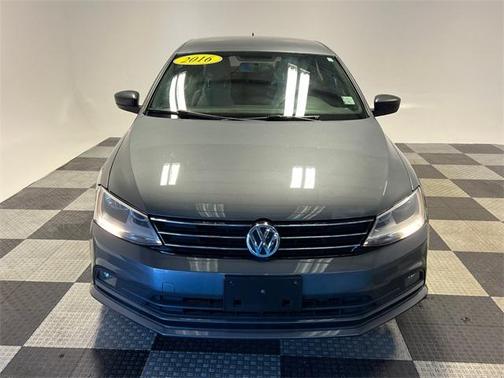 2016 Volkswagen Jetta 1.8T Sport