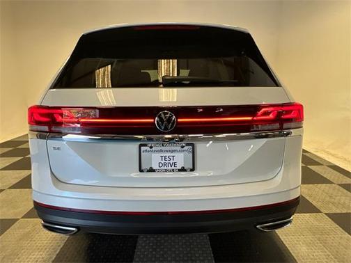 2026 Volkswagen Atlas 2.0T SE