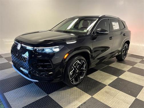 2026 Volkswagen Tiguan 2.0T SEL R-Line