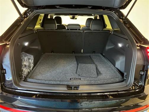 2026 Volkswagen Atlas Cross Sport 2.0T SE