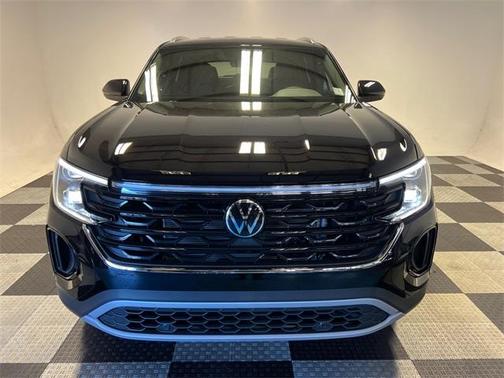2026 Volkswagen Atlas Cross Sport 2.0T SE