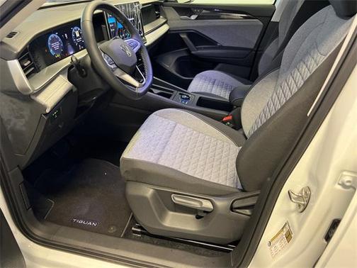 2025 Volkswagen Tiguan 2.0T S