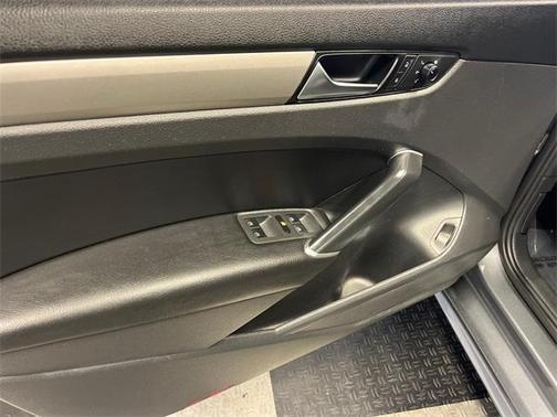 2021 Volkswagen Passat 2.0T SE