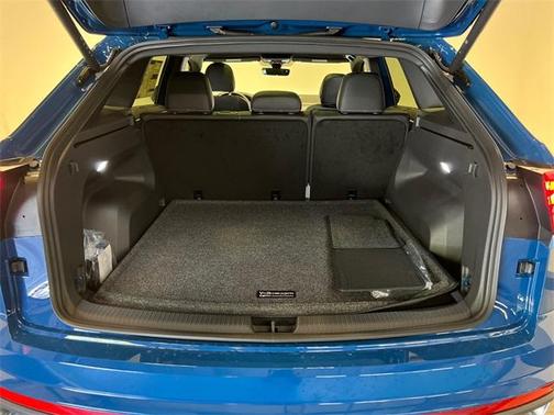 2026 Volkswagen Atlas Cross Sport 2.0T SE