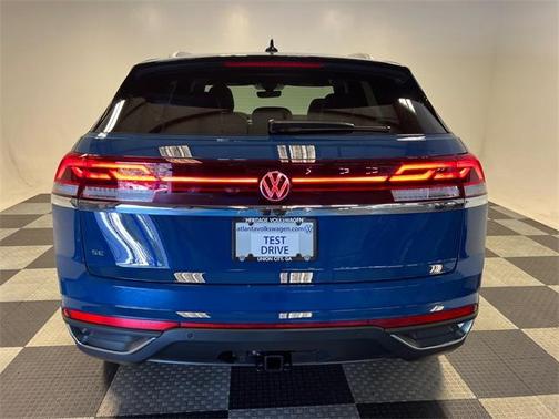 2026 Volkswagen Atlas Cross Sport 2.0T SE