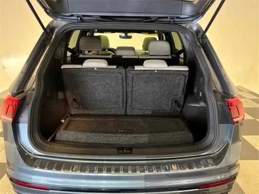 2021 Volkswagen Tiguan 2.0T SE R-Line Black