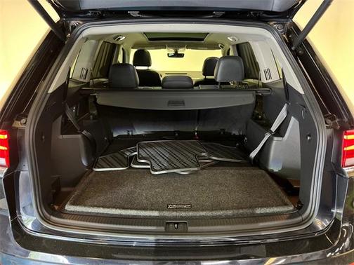 2022 Volkswagen Atlas 3.6L SE w/Technology