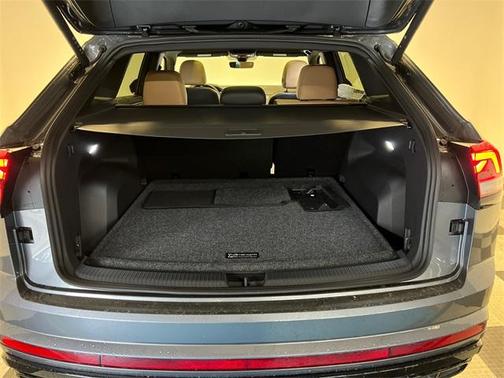 2025 Volkswagen Atlas Cross Sport 2.0T SEL R-Line Black