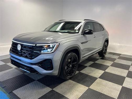 2025 Volkswagen Atlas Cross Sport 2.0T SEL R-Line Black