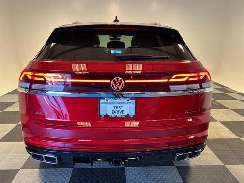 2025 Volkswagen Atlas Cross Sport 2.0T SEL Premium R-Line