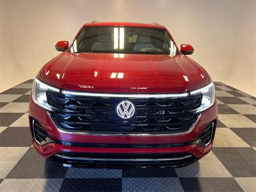 2025 Volkswagen Atlas Cross Sport 2.0T SEL Premium R-Line