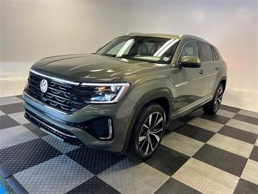2025 Volkswagen Atlas Cross Sport 2.0T SEL Premium R-Line