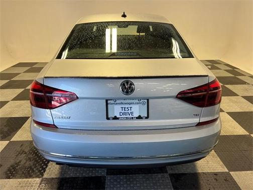 2019 Volkswagen Passat 2.0T Wolfsburg