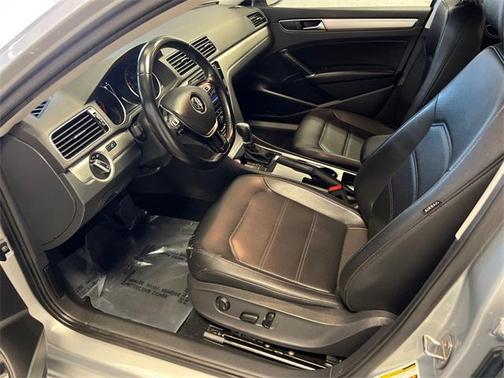 2019 Volkswagen Passat 2.0T Wolfsburg